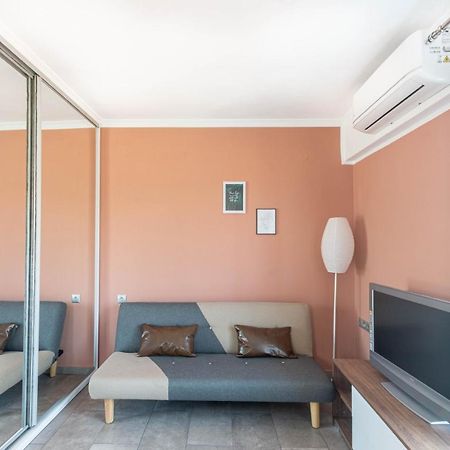Dns Apartment Kavala Esterno foto