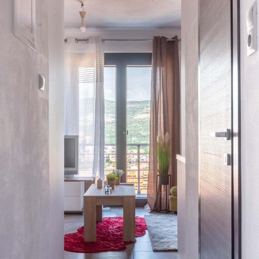 Dns Apartment Kavala Esterno foto