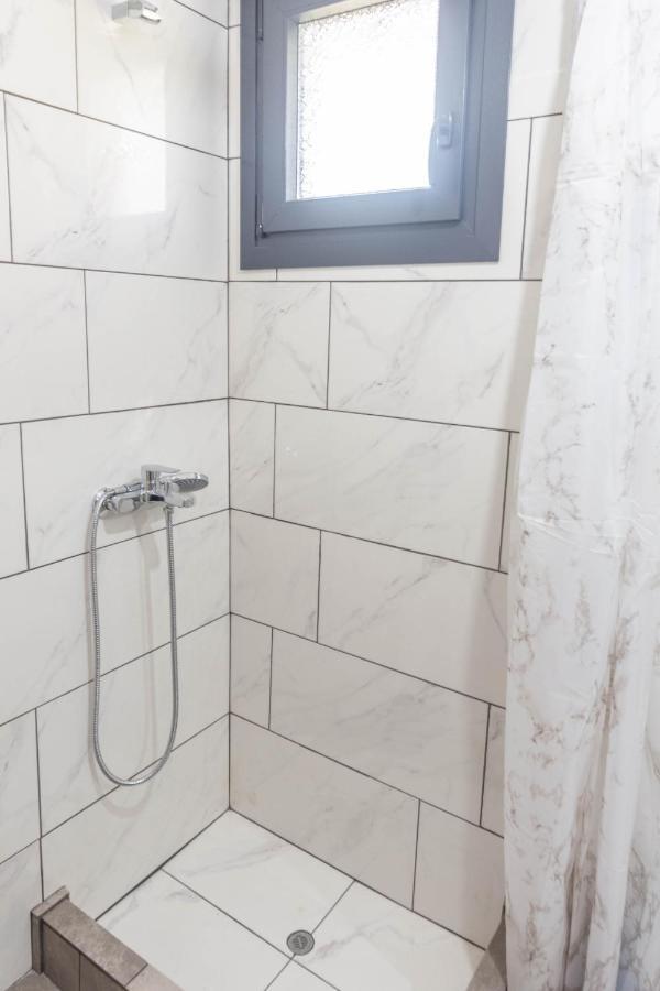 Dns Apartment Kavala Esterno foto